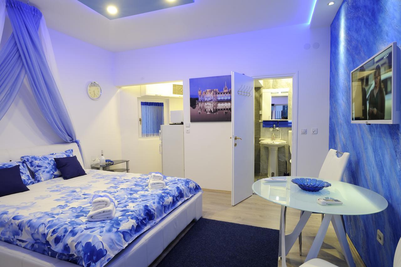 Apartment Rinaldi Lux Belgrado Exterior foto