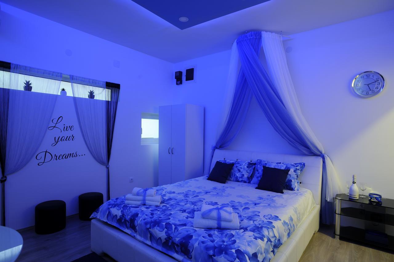 Apartment Rinaldi Lux Belgrado Exterior foto