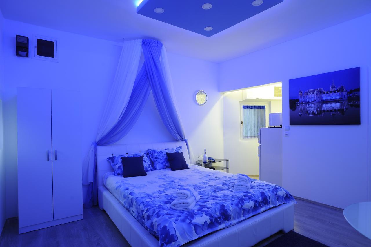 Apartment Rinaldi Lux Belgrado Exterior foto